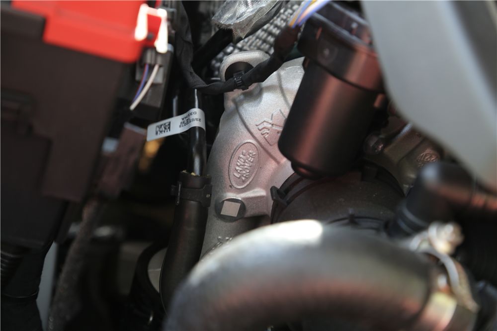 昆明秋名山弯道超车小试捷豹xel,彩云之巅抢先试驾全新捷豹xel