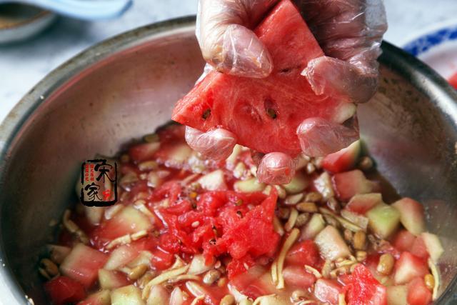 西瓜酱最正宗做法,西瓜酱传统做法小视频