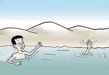 雷击天气如何应对,雷雨天气预防雷击正确的做法是