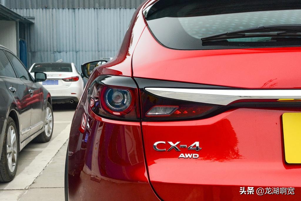 东瀛宝马！最美魂动红马自达CX4是最值得购买的平民买菜车吗