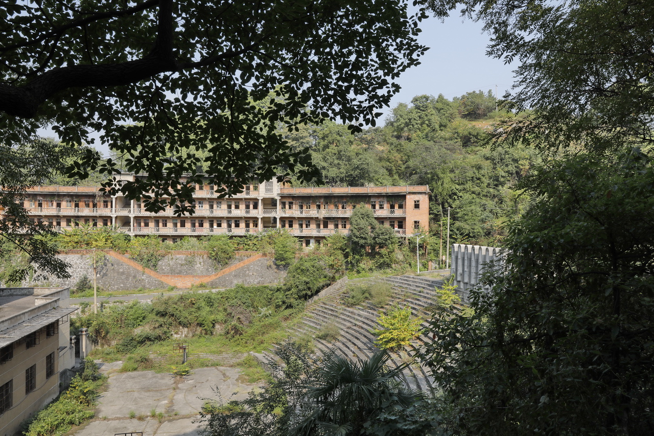 三线系列之13：国营二三八厂，国营湖北华中精密仪器厂