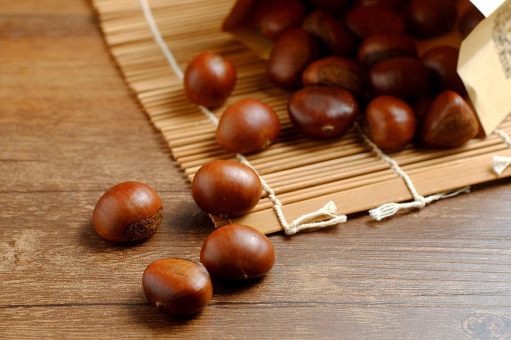 糖炒栗子为什么要放黑沙,炒栗子为什么要加沙子