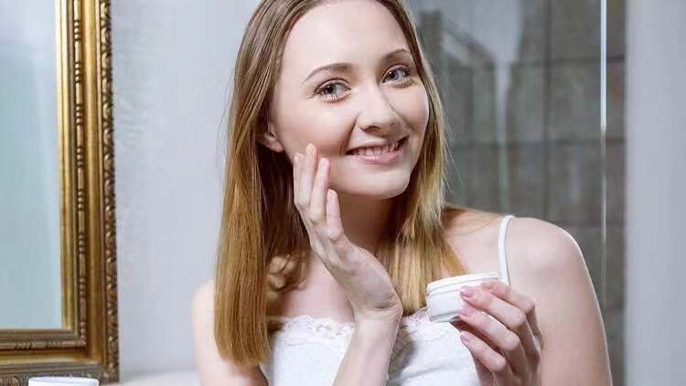 几款好用的素颜霜,不化妆也好用的素颜霜