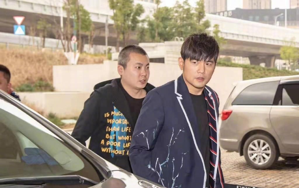 周杰伦昆凌七夕撒狗粮,周杰伦昆凌庆生宴