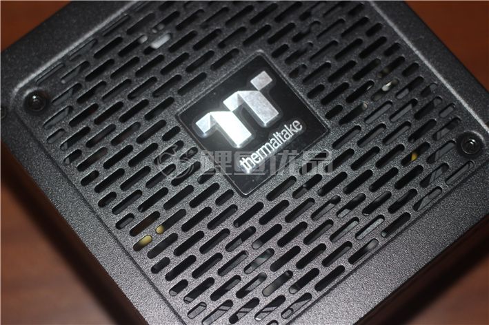 tt钢影sfx电源评测,tt钢影电源850w评测