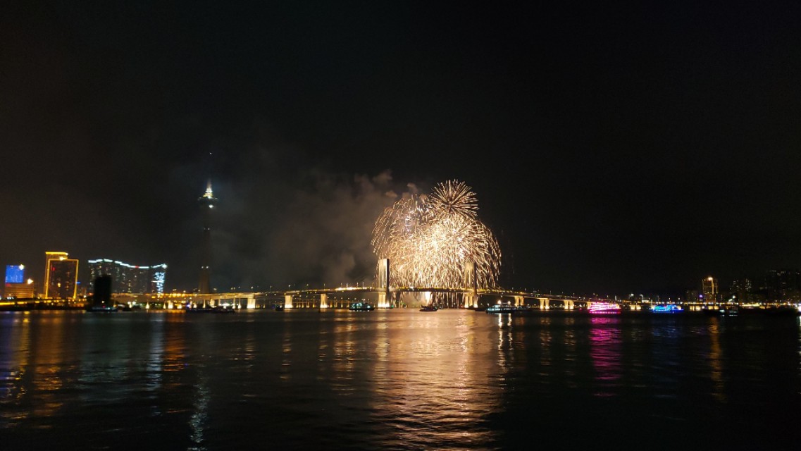 三星galaxys9直播,三星galaxys9视频