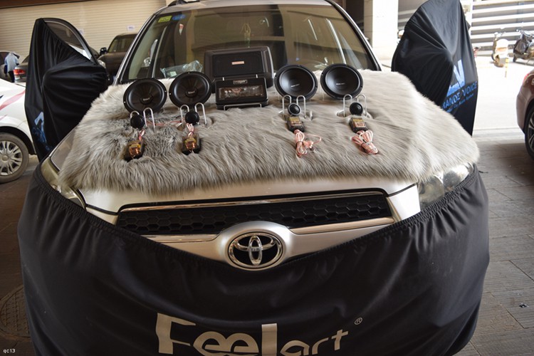 丰田荣放RAV4汽车音响改装，音响效果更通透饱满，昆明发烧友