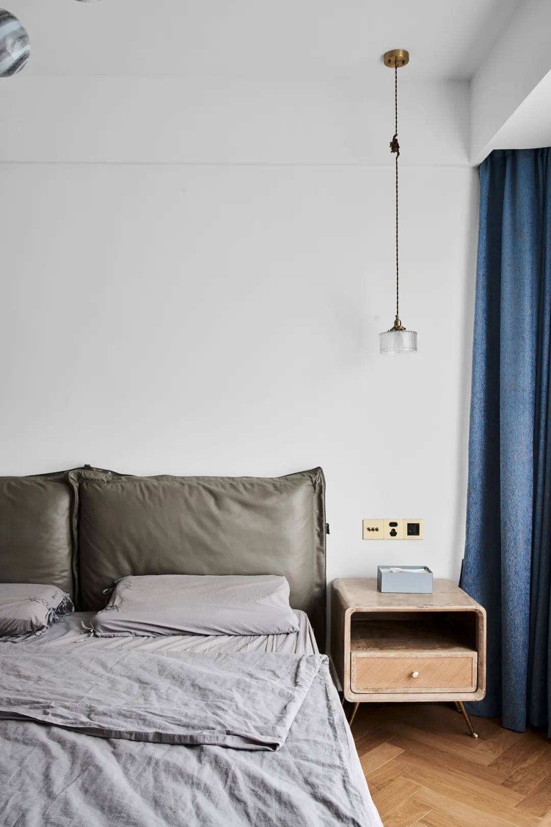 邻居秀家|细节控的家有多治愈?单凭她家开关就能出圈了