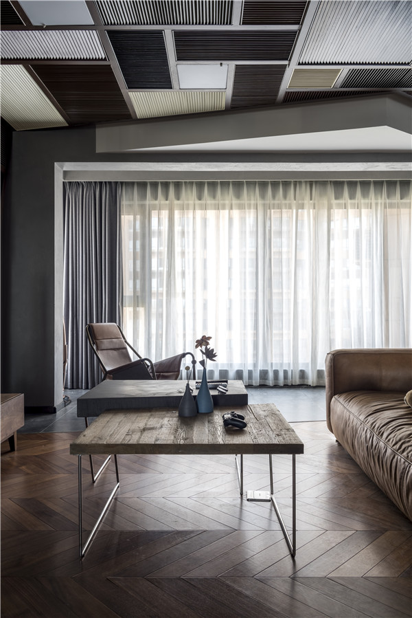 140平米空间设计,现代极简风小户型装修一镜到底