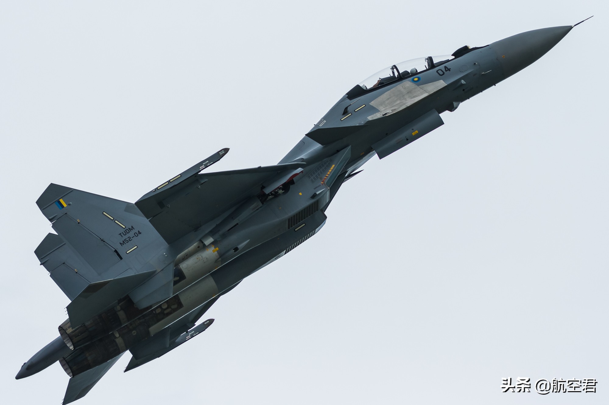 我与祖国共成长，从拍飞机的摄影器材一撇生活品质的迅速提高