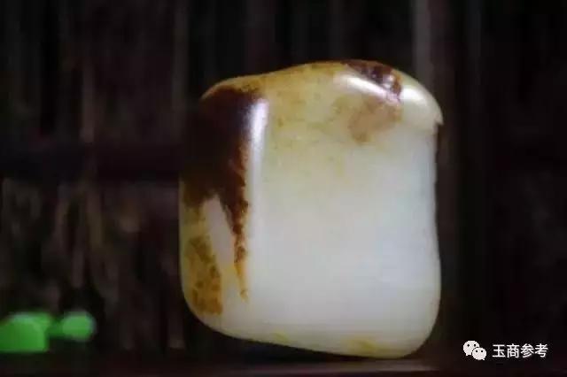 和田玉塔青玉的鉴别,和田玉于阗玉鉴别最简单方法