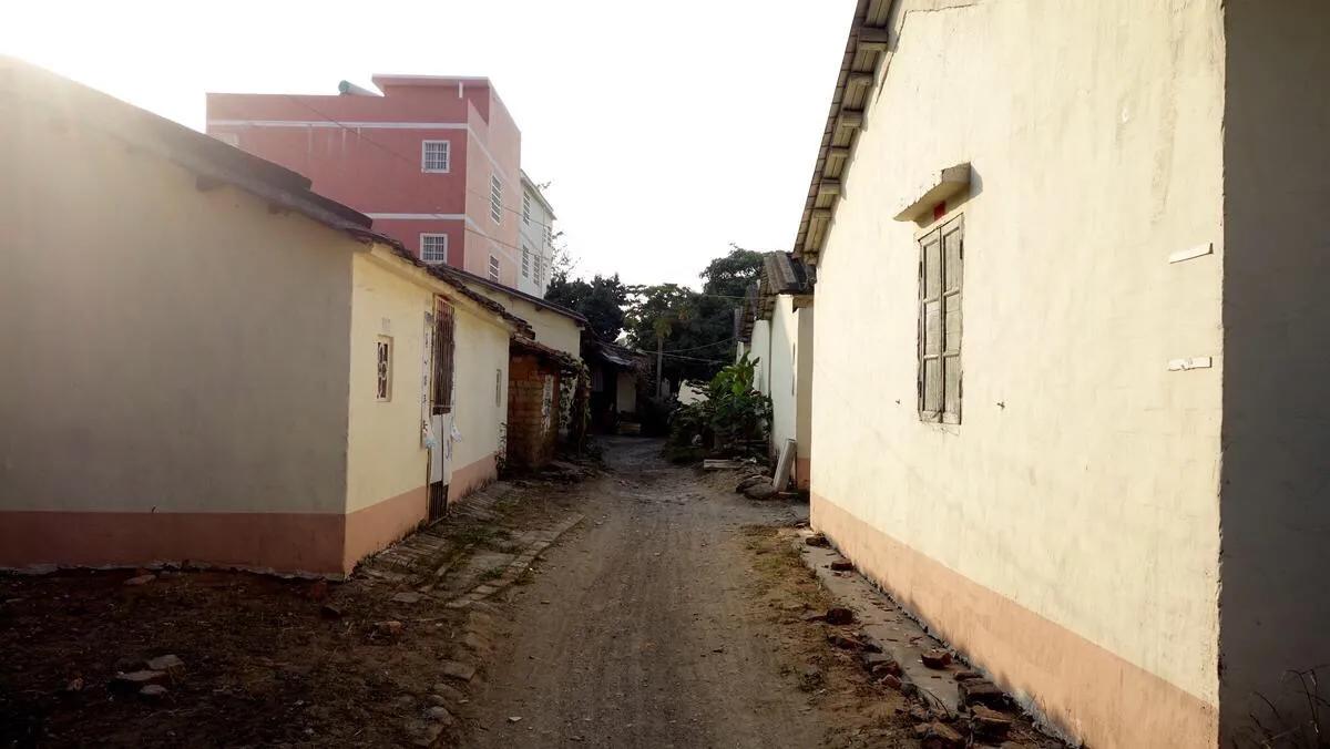 侨港边上的大、小老虎村,房租很低但住的人却很少,如今面临改造