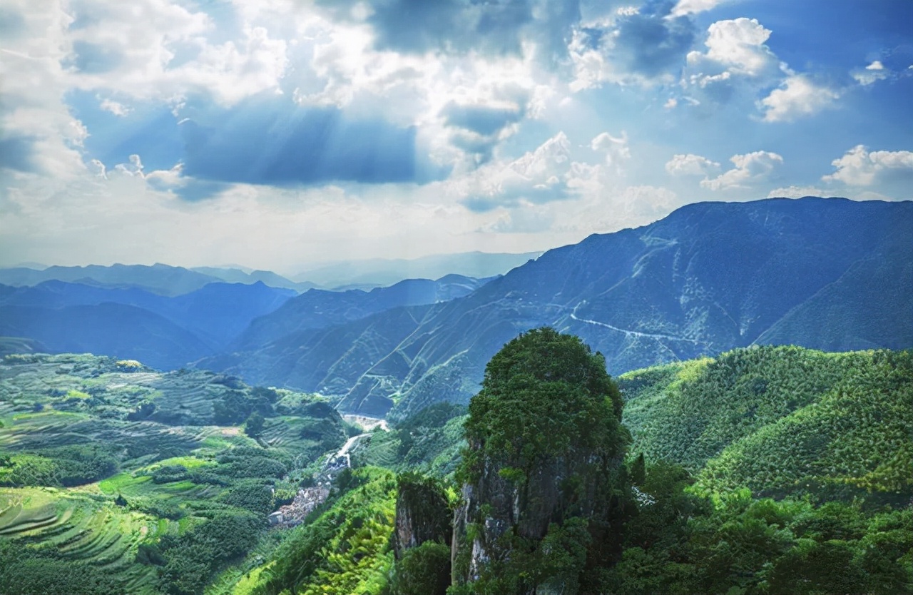 10—11月份最佳自驾旅游推荐,遇见最美的旅行国内29条自驾路线