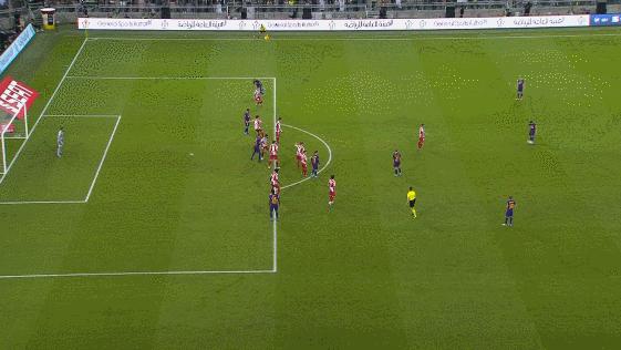 防守狂魔！狂追50米回防抢断，整个巴萨只有他才能做到，不能走