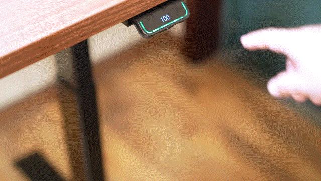 怎样买电动升降桌划算,电动升降桌如何选板材