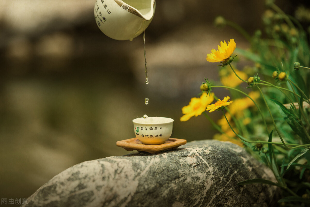 黑茶的味道怎么形容,黑茶的味道