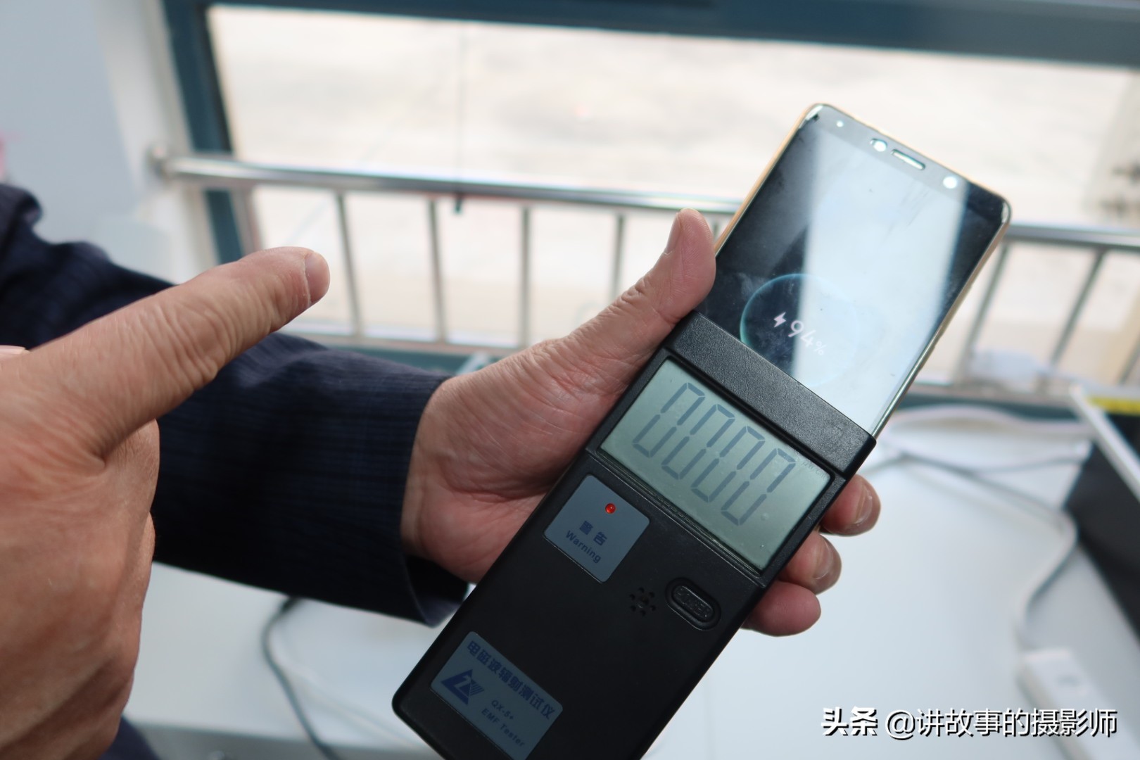 电炉明火炒菜，*裤内**点亮灯泡，魔术还是高科技？