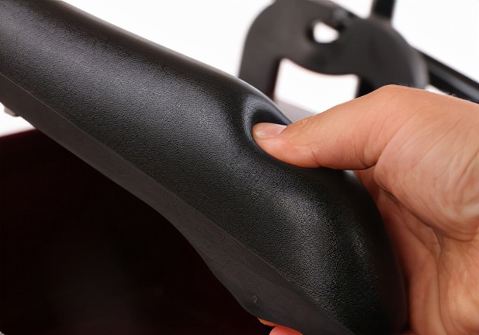 脚踏式老人户外多功能锻炼三轮车,天士力电助力三轮车价格