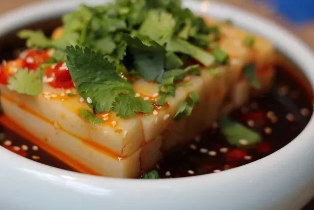 既然年终聚餐躲不掉，那就盘它啊！