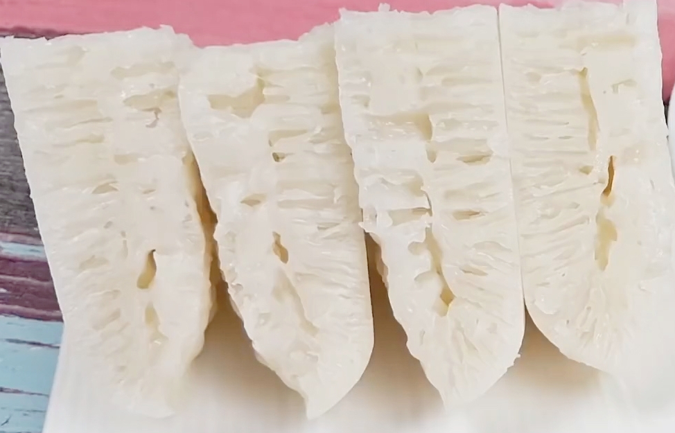 农村姑娘做美味小零食,秘制散装小零食