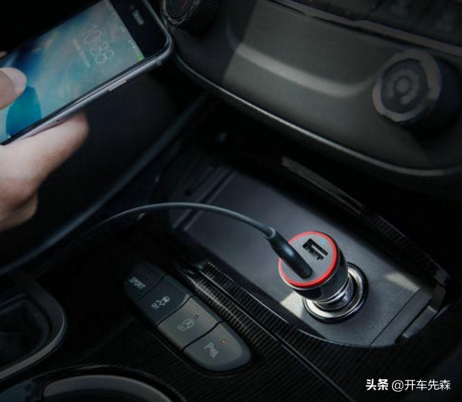 点烟器真的可以一拖三？别再随意乱用了，它真的承受不住