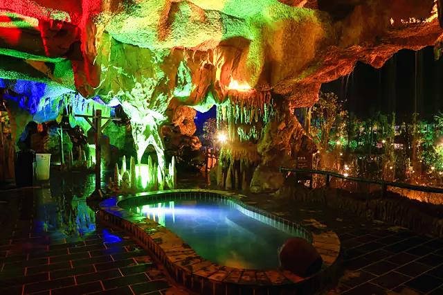 湖北罗田三里畈温泉景区,武汉三里畈温泉