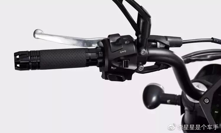 星星吐糟：撞脸哈雷肥霸摩瑞火龙骑士900你真的想要吗？