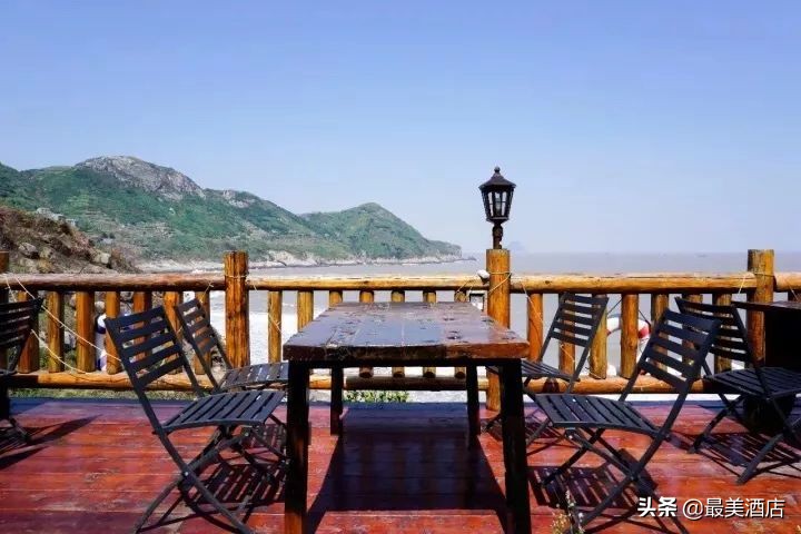 这对夫妻把渔民都嫌弃的破旧石头房，改成3个超美的民宿，美爆了