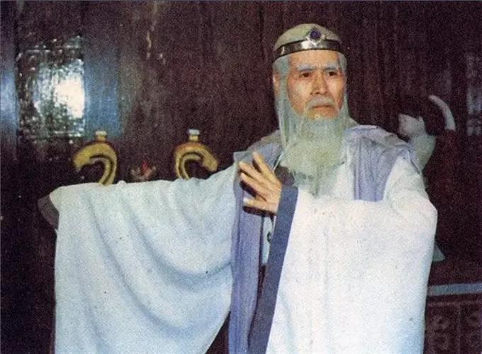 封神榜姜子牙都有谁演的,老封神榜姜子牙扮演者多少岁了