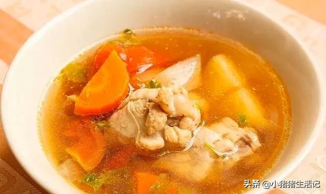 花胶煲鸡汤放什么药材,花胶煲鸡汤还可以放什么材料