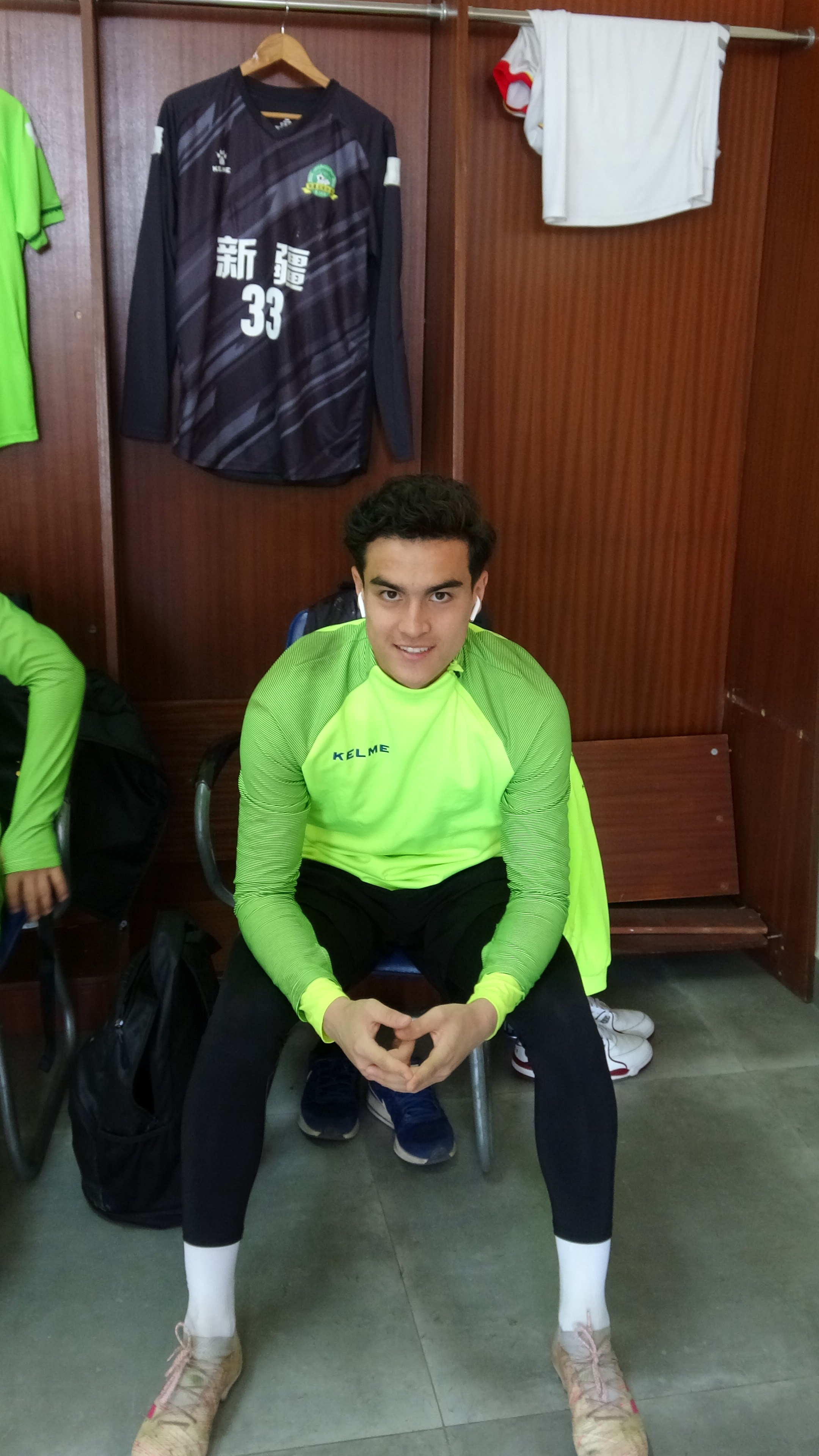 迪力亚尔长大后样子,迪力亚尔多少岁