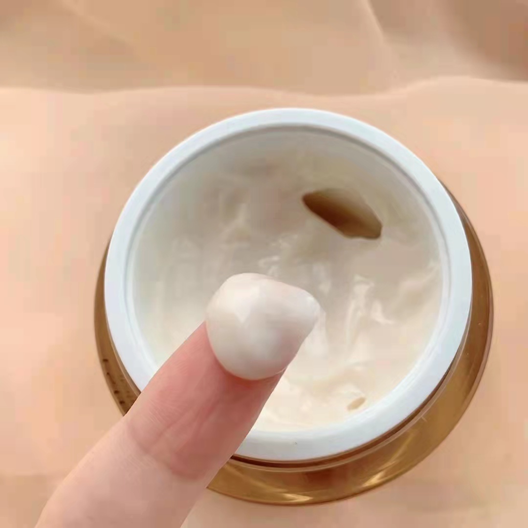 欧莱雅和赫莲娜面霜哪个好,海蓝之谜比赫莲娜好吗