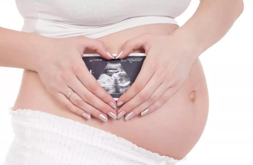 四维彩超怎么能快速的让孩子配合,做四维彩超有什么动作让宝宝配合