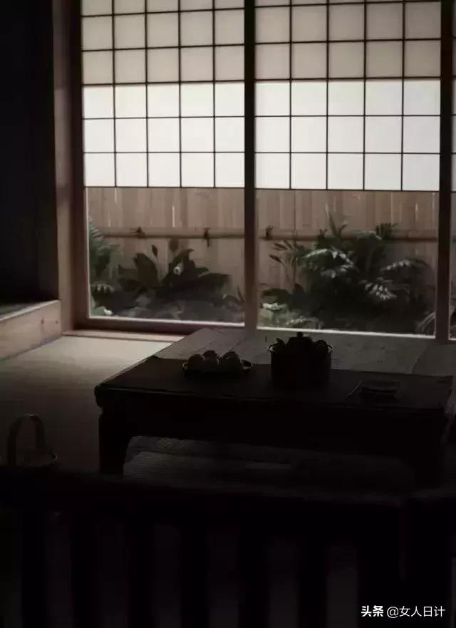 梁实秋生活美学,梁实秋生活在别处