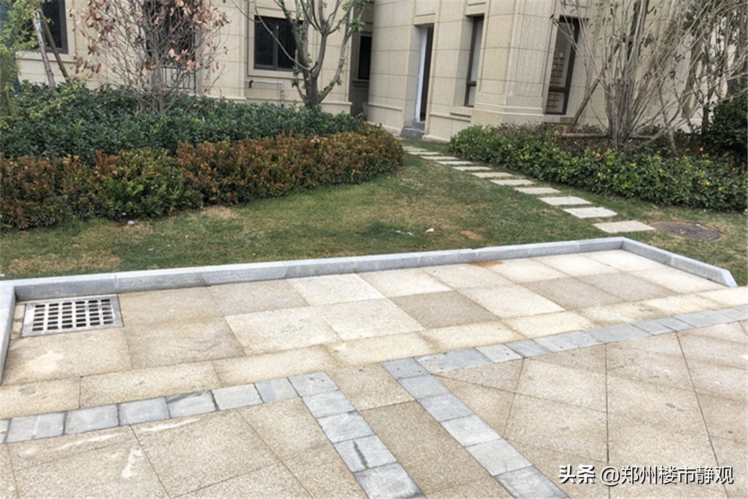 贾鲁河锦艺,贾鲁河边看融创龙府