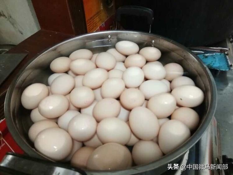 相识是缘相逢是歌,相逢是首歌相聚是种缘什么意思