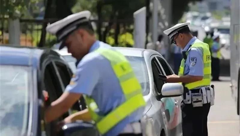 年检标环保标怎么看,环保标交强标年检标