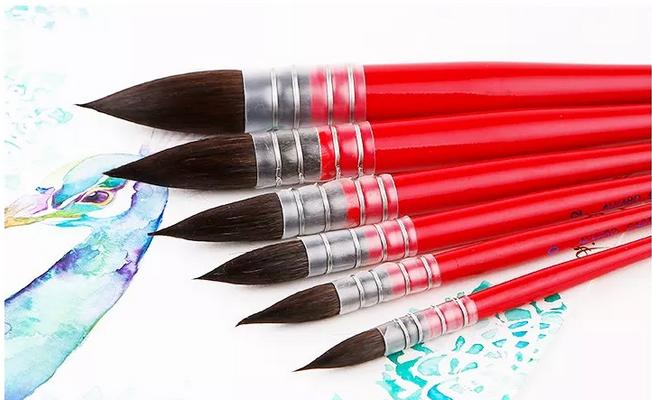 服装设计效果图入门指南，手绘初学者，第一步教你采纳的画材。