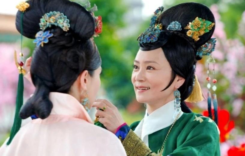 康熙四大妃子谁最得宠,康熙晚年最宠的一个妃子