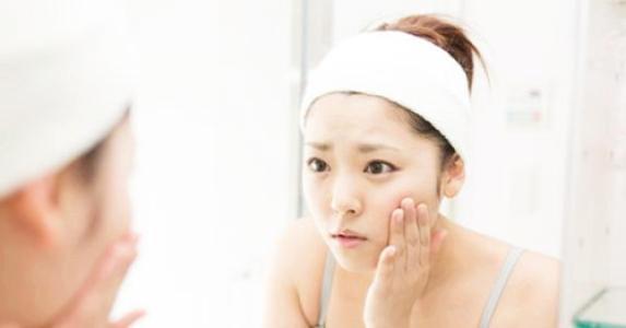 化妆如果已经搓泥了怎么补救呢,底妆会搓泥用什么化妆