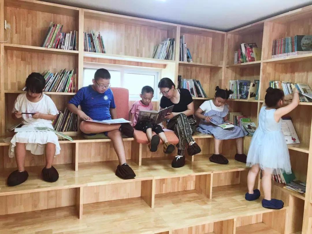 走进图书馆沐浴书香活动,走进书香校园感受读书魅力