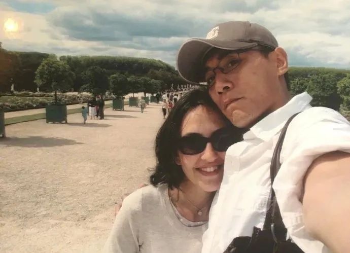 刘烨温柔的女人,刘烨为爱情背井离乡