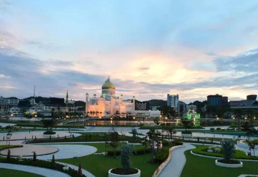 文莱:富得流油的东南亚小国,不需要交税,人均GDP达到32402美元