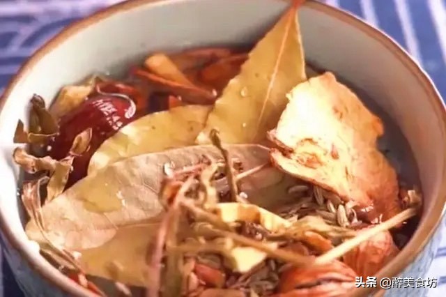 闻起来臭吃起来香香的螺蛳粉,闻起来臭吃起来香搞笑螺蛳粉