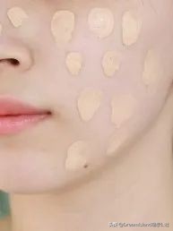 秋冬水润的粉底液,秋冬水润持妆粉底液