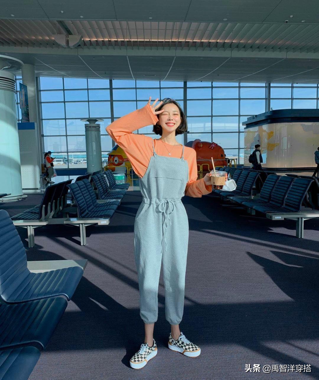 阔腿裤已经out了现在流行初恋裤,还在穿阔腿裤现在流行的是初恋裤