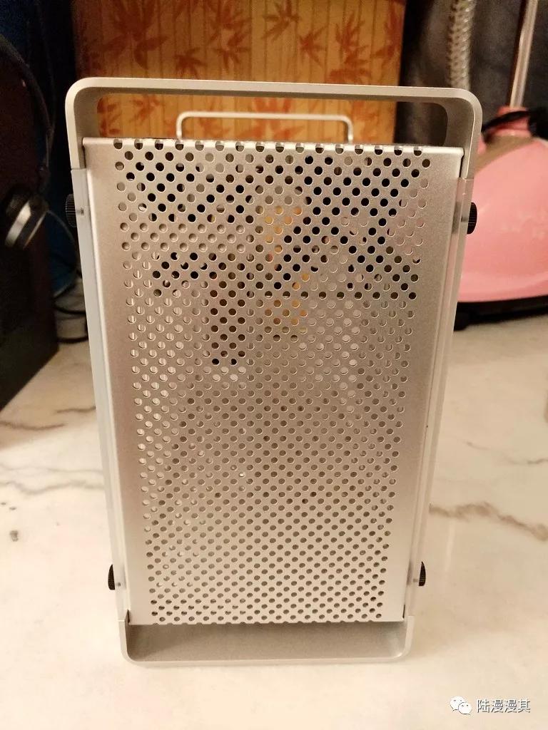 孤勇者mini机箱itx装机,240水冷itx机箱装机全过程