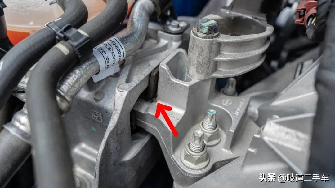 福克斯三缸发动机到底怎么样,福克斯1.5t三缸和嘉年华st发动机