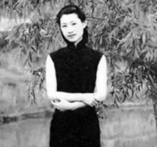 错爱一生张学良和发妻于凤至,一代将军张学良与赵四小姐