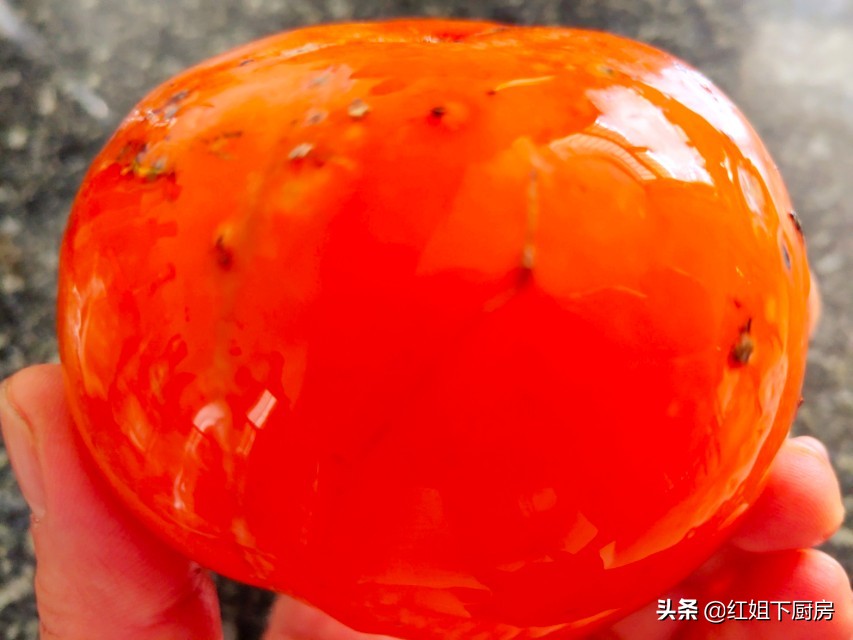 吃了不熟的柿子怎么去除柿子涩味,柿子涩口怎么处理